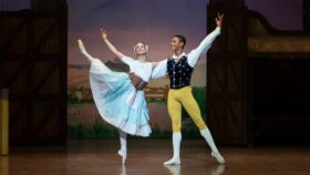 رقص باله دختر بد سرپرست